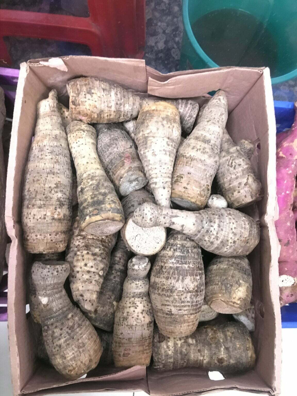 Uganda/Kenya yams Nduma 1kg Ukenia